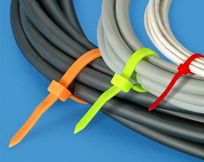 Стяжки нейлоновые 7.6x400мм хомуты 50шт.черные Стяжки нейлоновые 7.6x400мм хомуты 50шт.черные